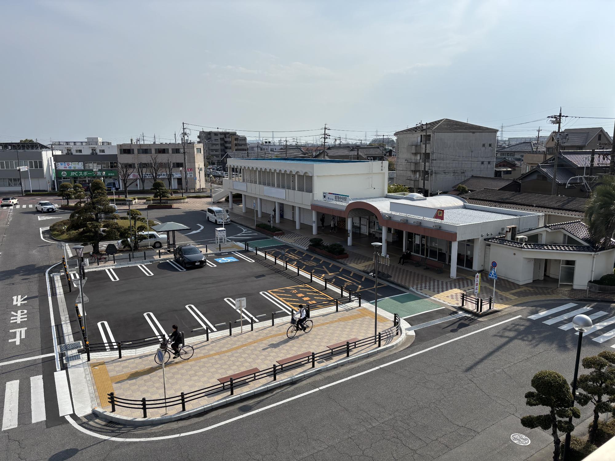 碧南中央駅の様子