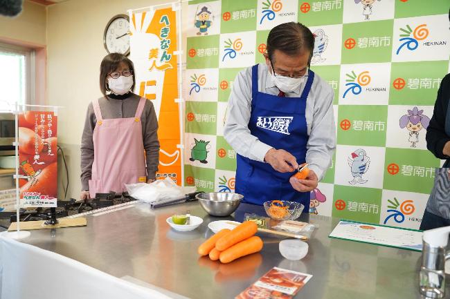 市長の調理風景