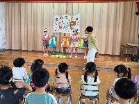 R7年度ホールで誕生会2