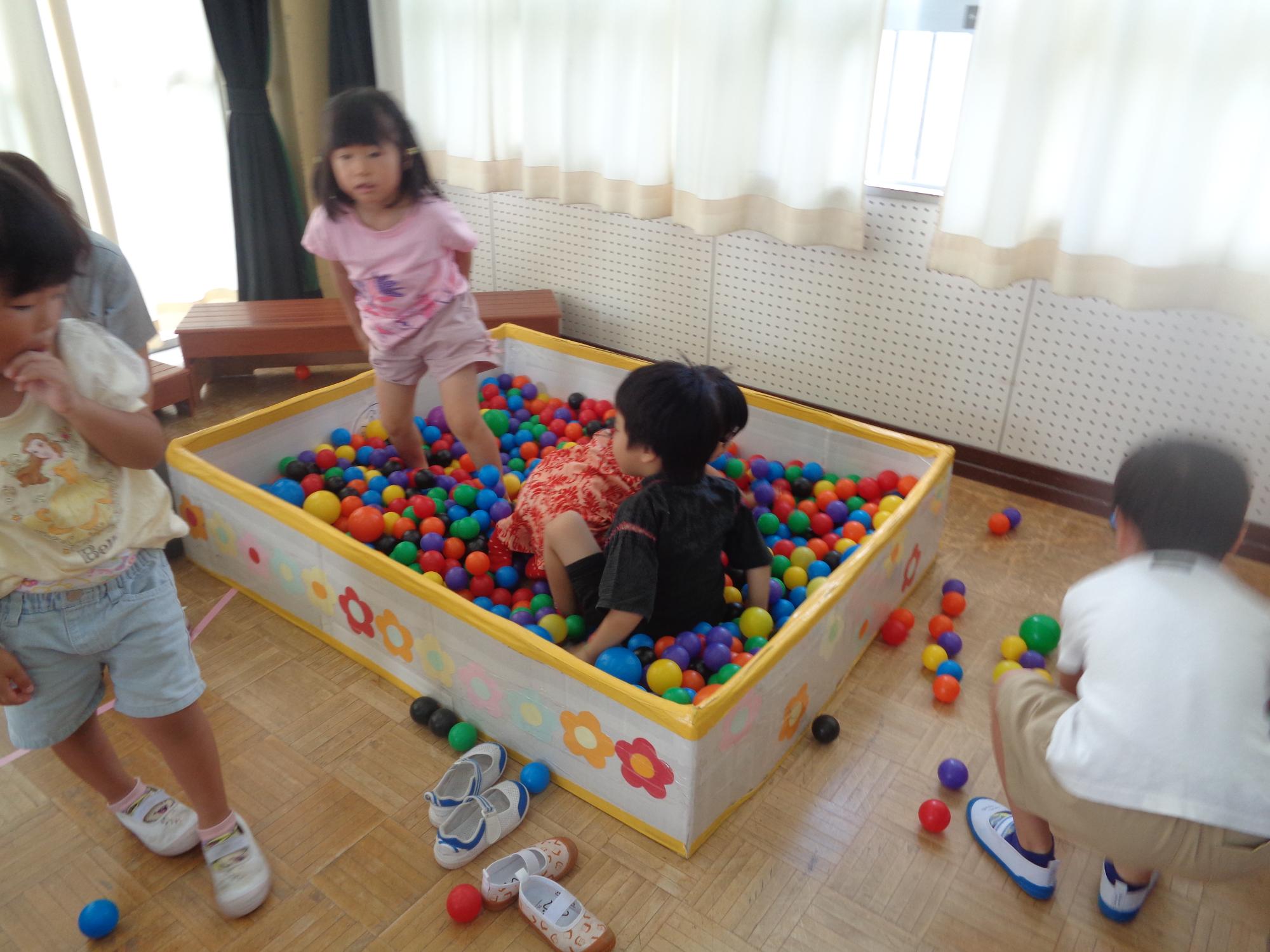 夏まつり ボールプール