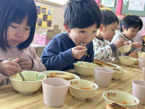 へきなん美人寄贈給食5