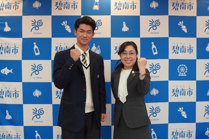 2月10日（火曜日）表敬訪問（全国高等学校サッカー選手権大会結果報告）