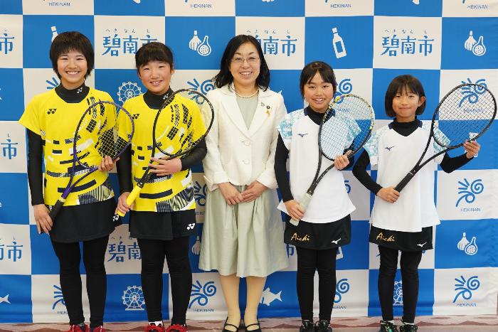 3月6日（木曜日）表敬訪問（全国小学生ソフトテニス大会出場報告）