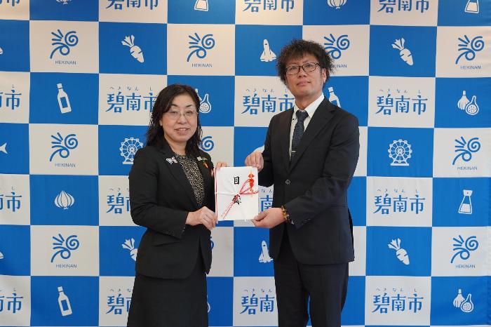 4月27日（月曜日）感謝状贈呈式（丸洋建設会社株式）