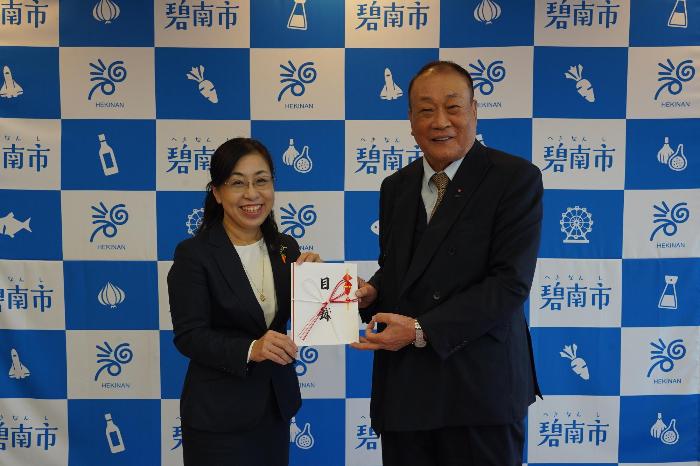 11月18日（火曜日）感謝状贈呈式（株式会社スギヤス）