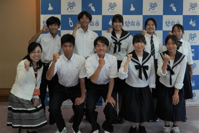 表敬訪問（全国高等学校総合体育大会出場・国際420クラスアジア・オセアニア選手権結果報告）