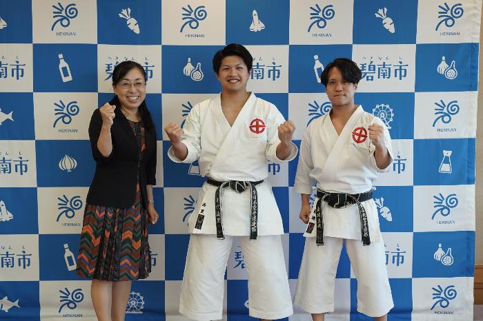 8月27日（火曜日）表敬訪問（全日本実業団空手道選手権大会出場報告）