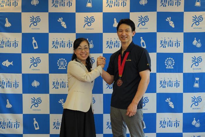 9月17日（水曜日） 表敬訪問（第42回JAWA全日本アームレスリング選手権大会出場報告）
