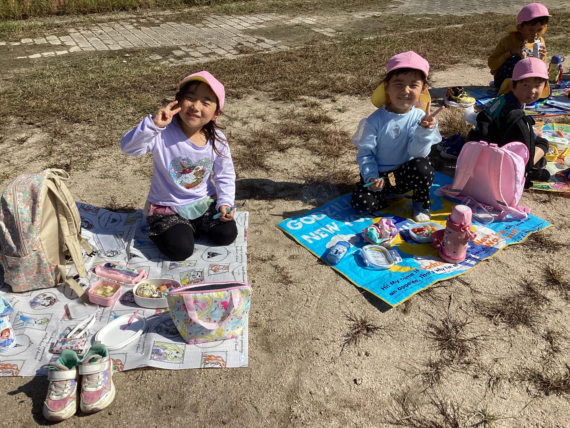 秋の徒歩遠足 お弁当