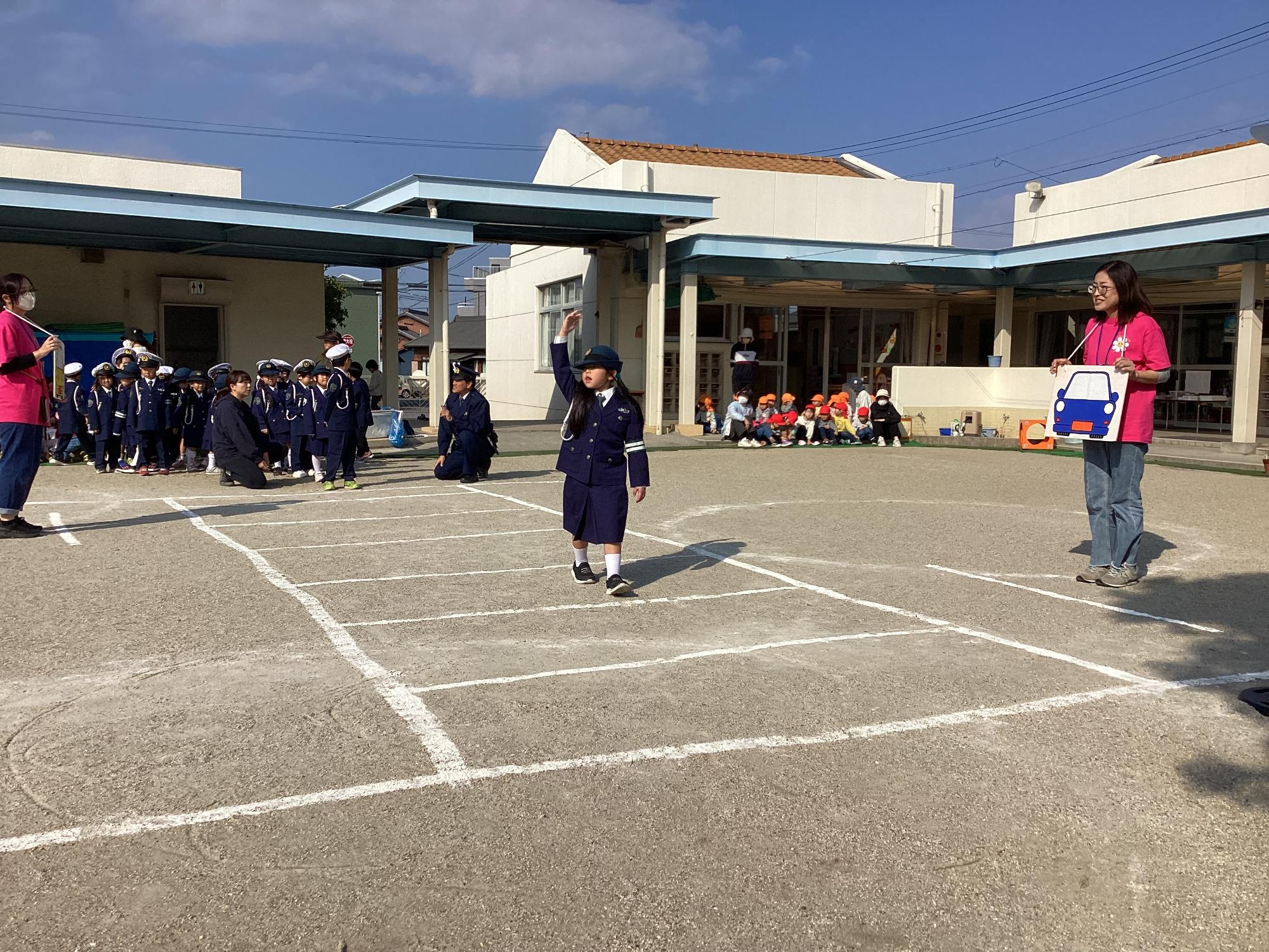 ちびっこ警察官