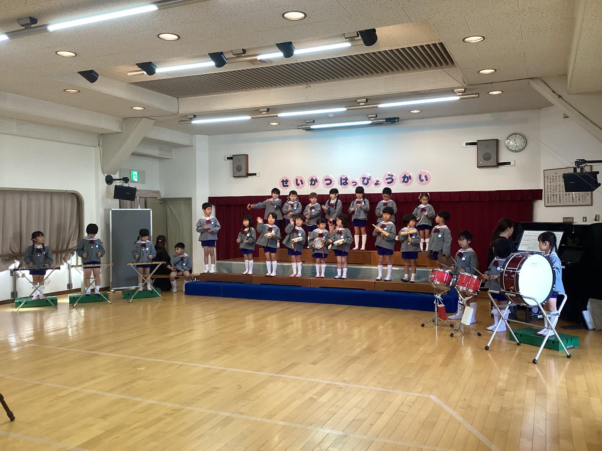 歌と楽器 ドレミの歌