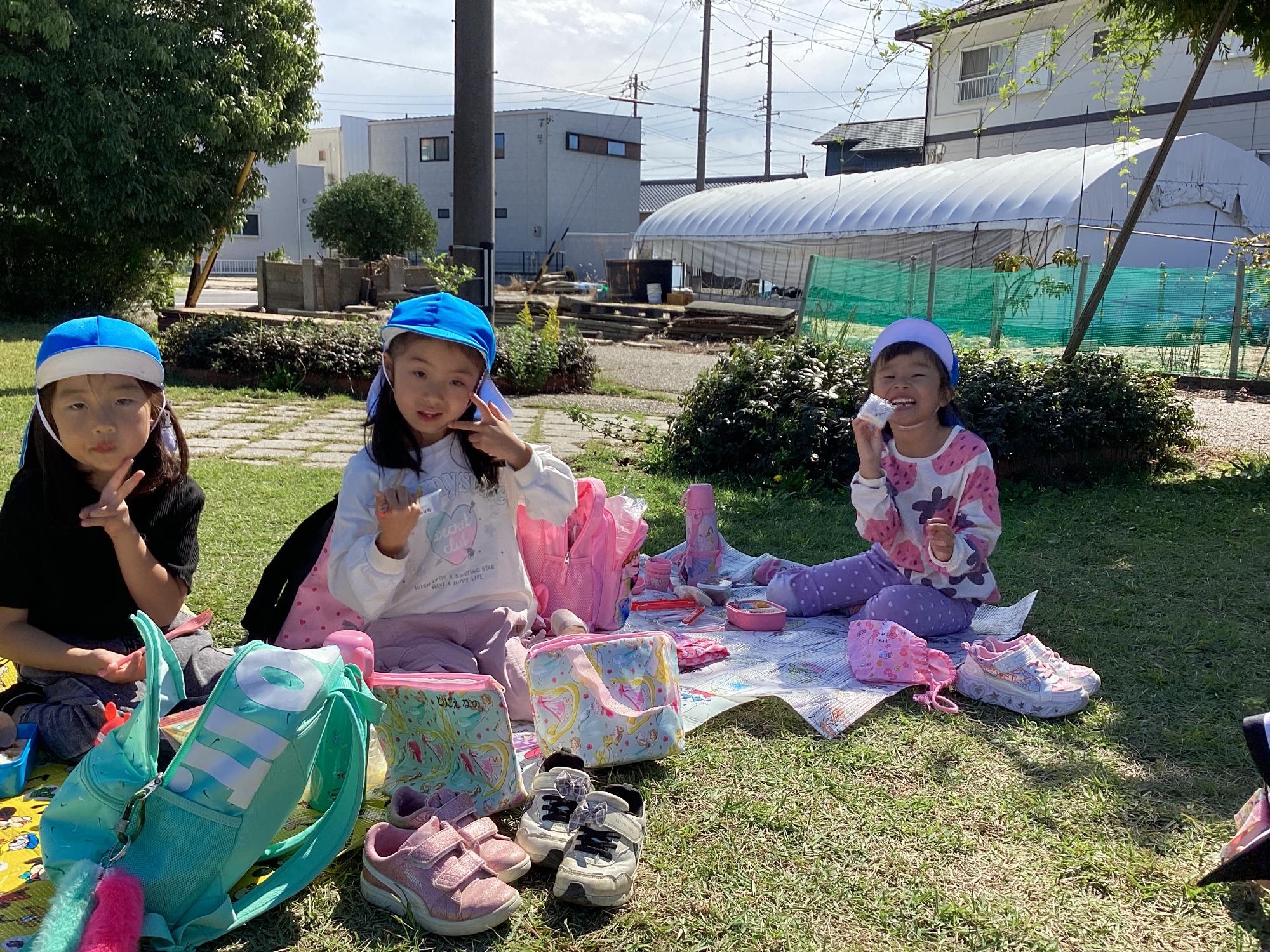 5歳児 徒歩遠足 おべんとうおいしいな