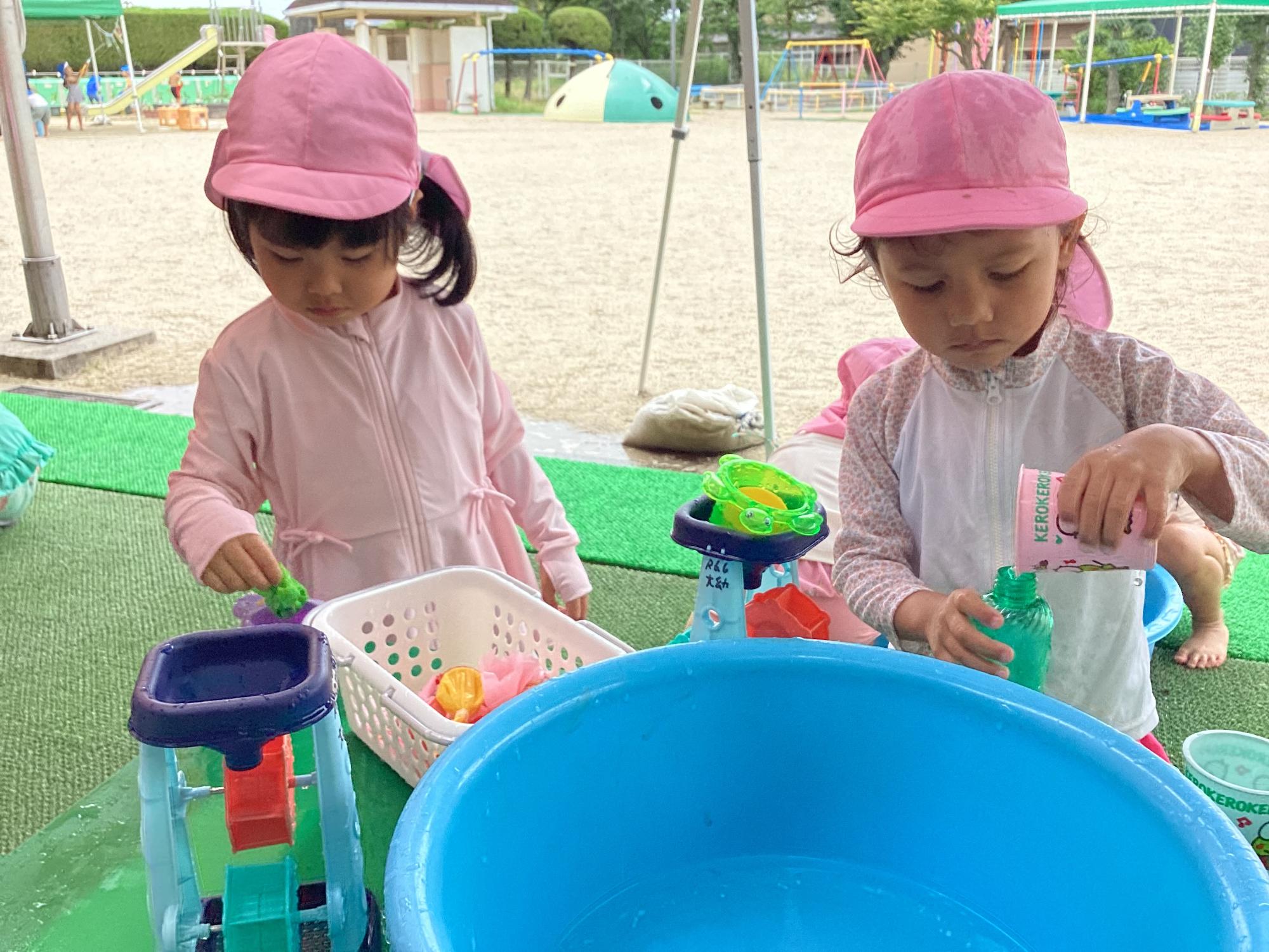 水遊び