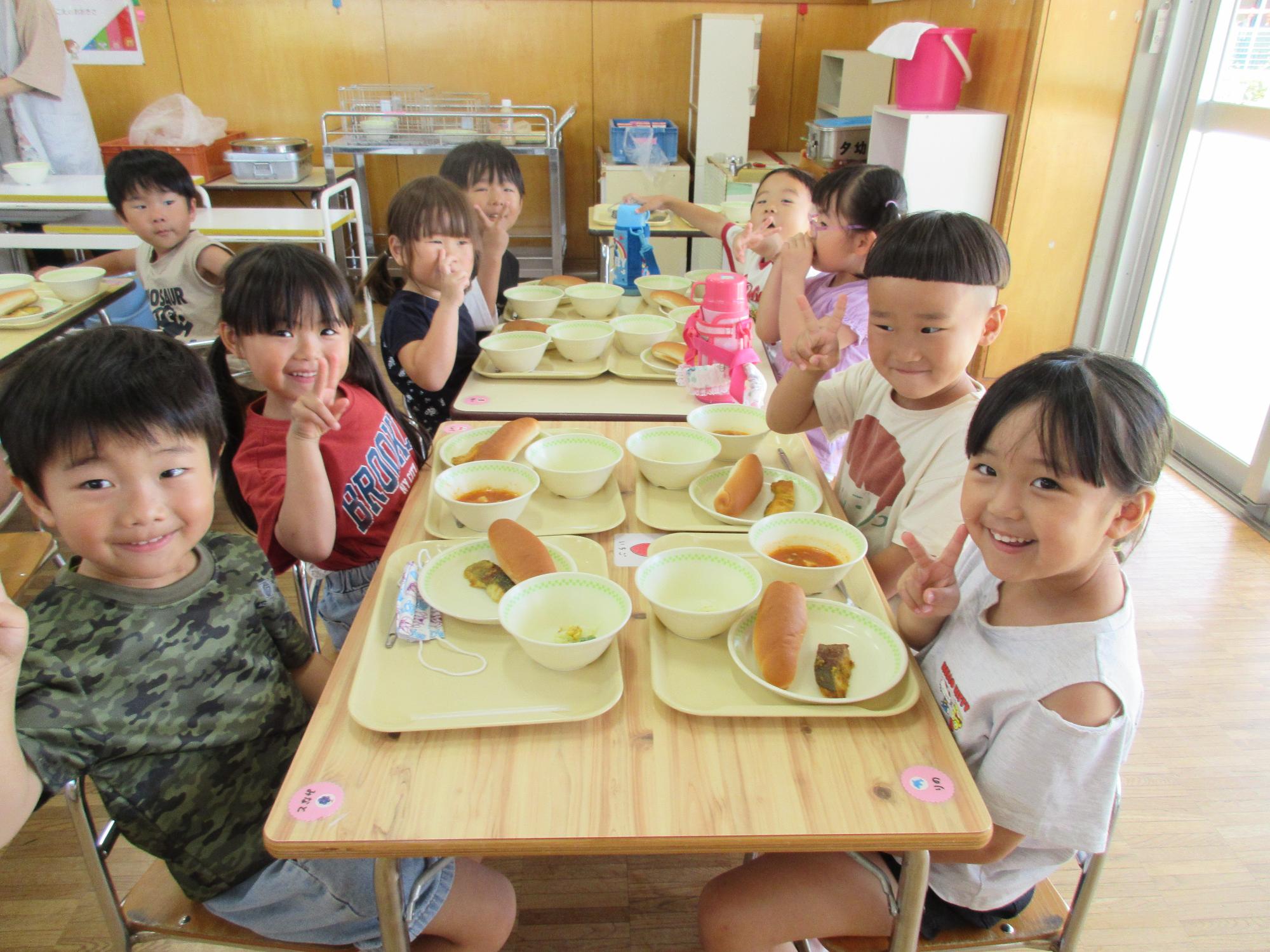 4歳児給食
