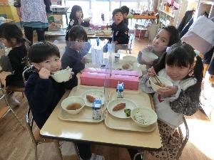 給食 年中