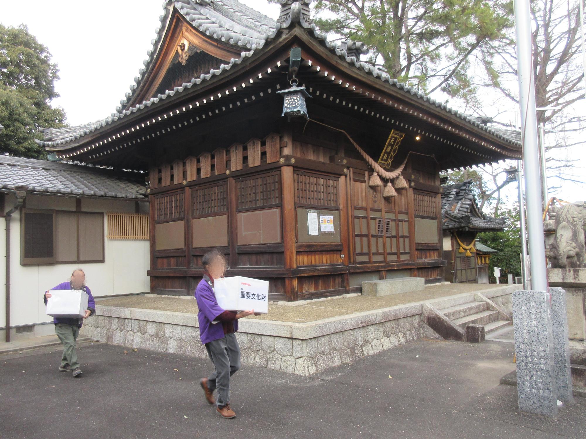 模擬文化財の運び出し訓練