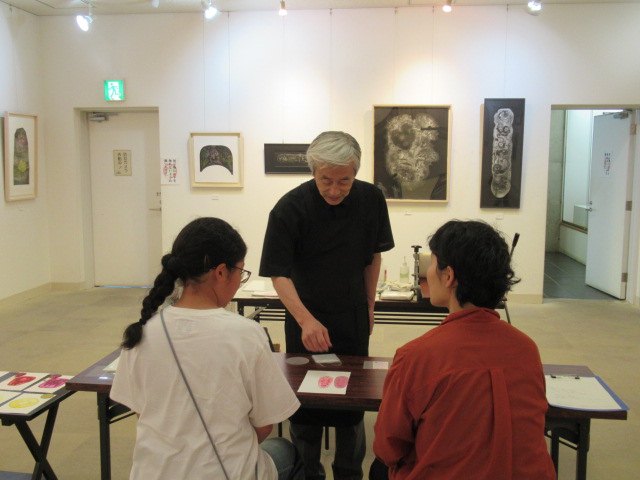 水谷昇雅作品展ワークショップの様子1